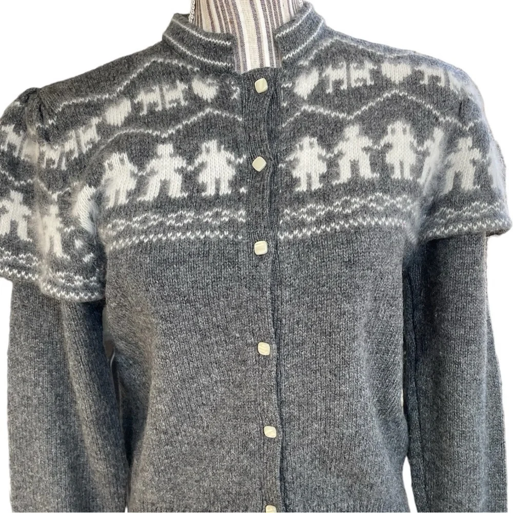 Susan Bristol sweater, size M, Shetland wool, cape sleeves, vintage 1990’s,EUC
